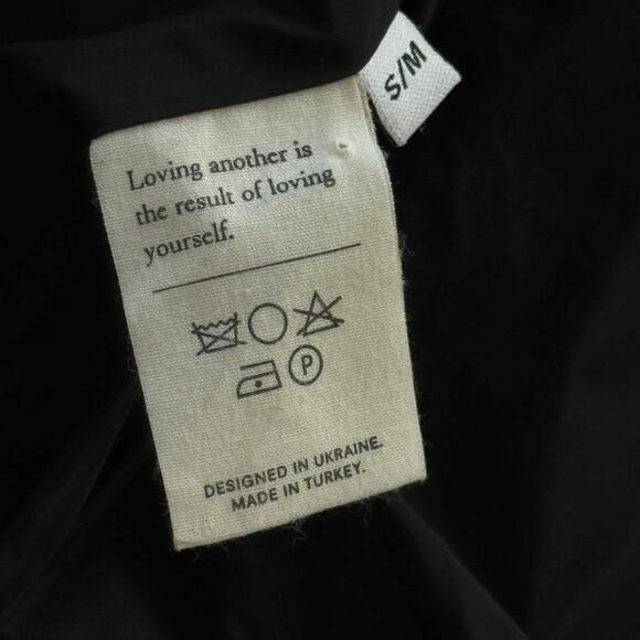 Sleeper Faux Pearl Puffer Cropped Jacket‎ Black Size S/M - Picture 8 of 10